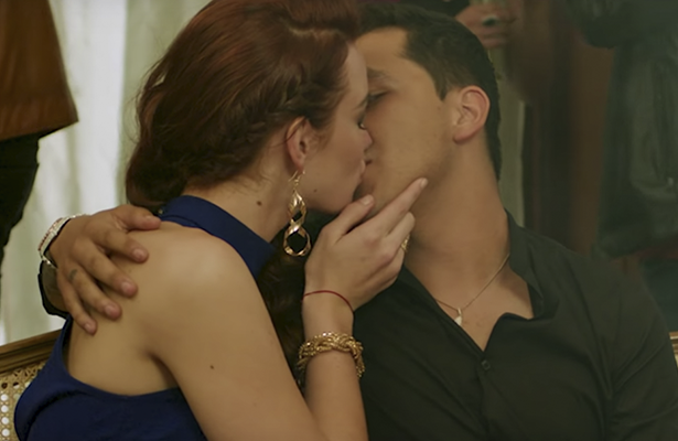 Christian Nodal – No Te Contaron Mal