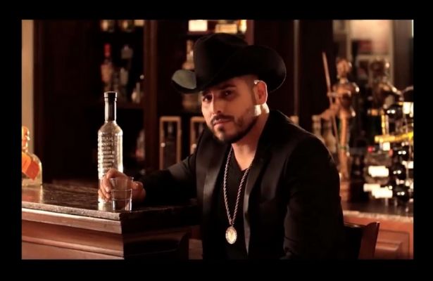 Espinoza Paz – Tomando Ando