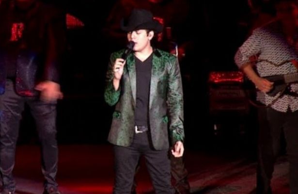 Que Levante La Mano – Remmy Valenzuela