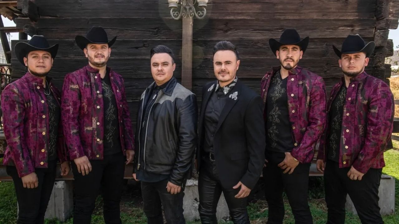 Calibre 50 Ft. Río Roma – Tú Eres Mi Amor