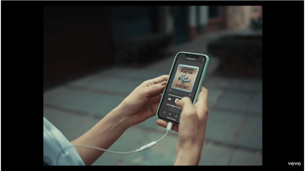 Luciano Pereyra, Los Ángeles Azules – Una Mujer Como Tú