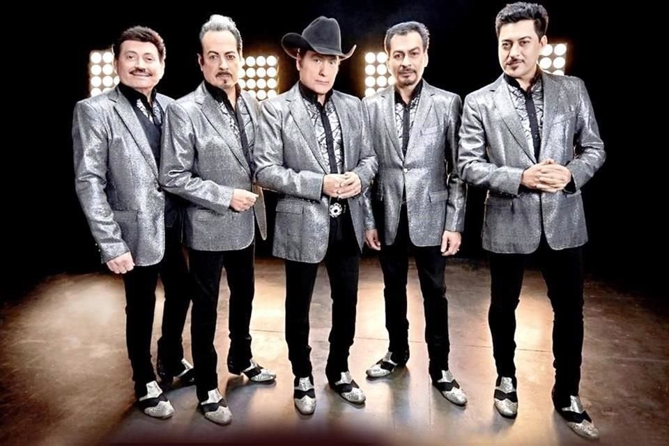 Los Tigres del Norte publican sobre “pollitos” que hacen corridos