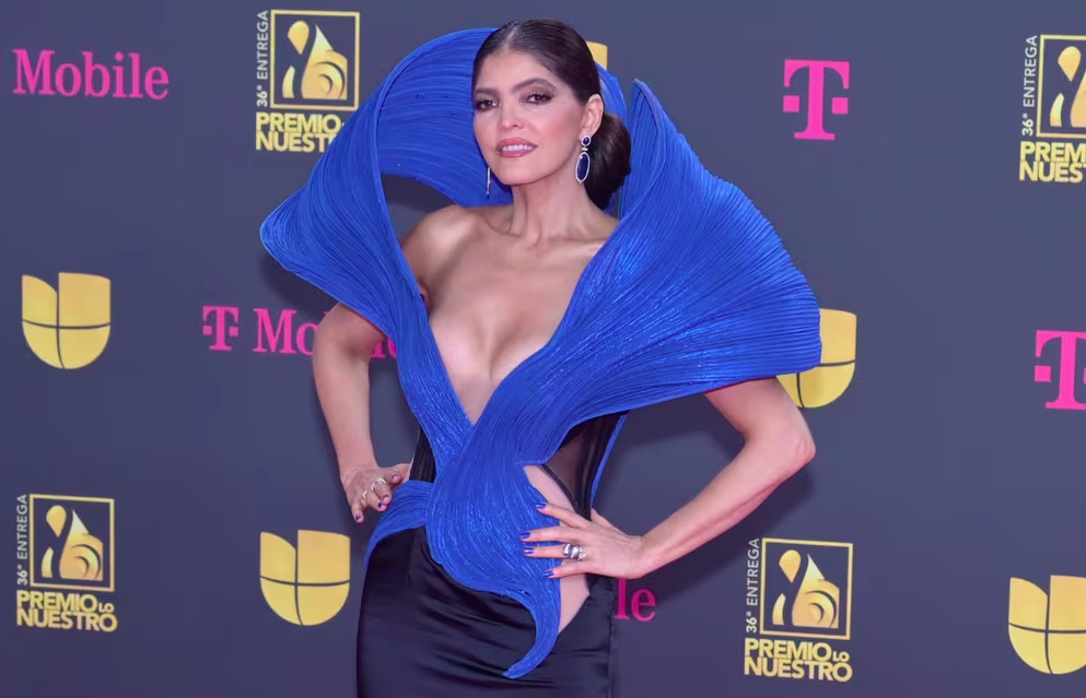 La Reina de la Música Grupera: recibe el Premio Lo Nuestro.