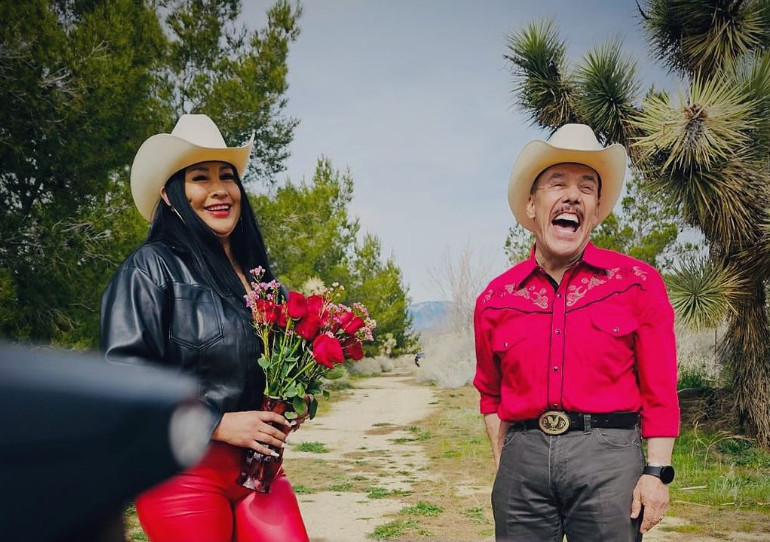 Don Pedro Rivera: Lanza a su novia como cantante