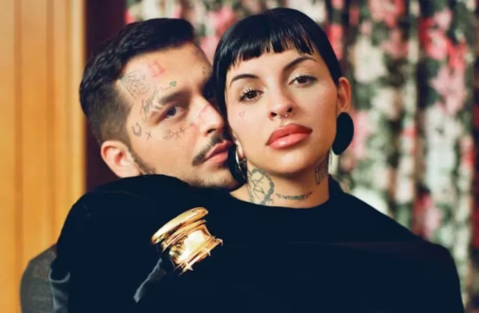 Christian Nodal cuenta como conquistó a Cazzu 