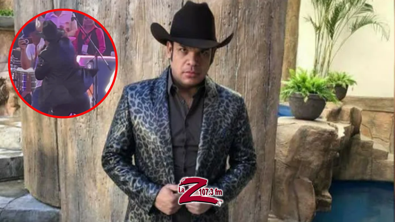 Marco Flores le avienta sillas a sus músicos 