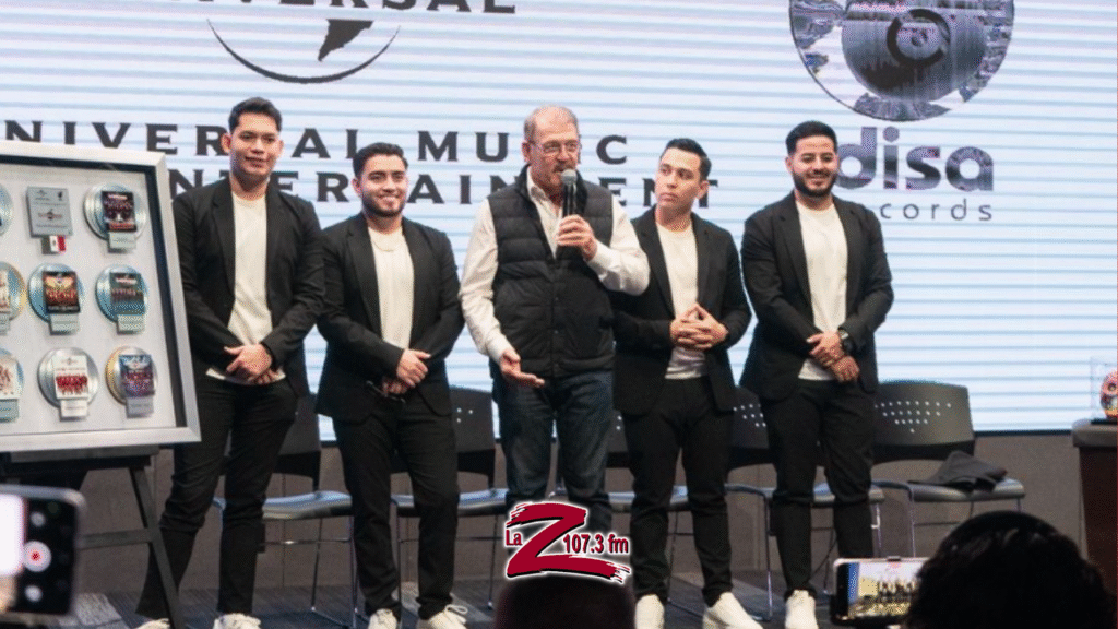 La Arrolladora Banda El Limón recibió reconocimiento por trayectoria en el regional mexicano.