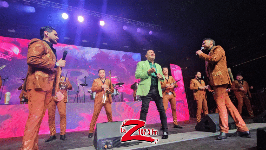 Conjunto Primavera triunfa con La Banda el Recodo
