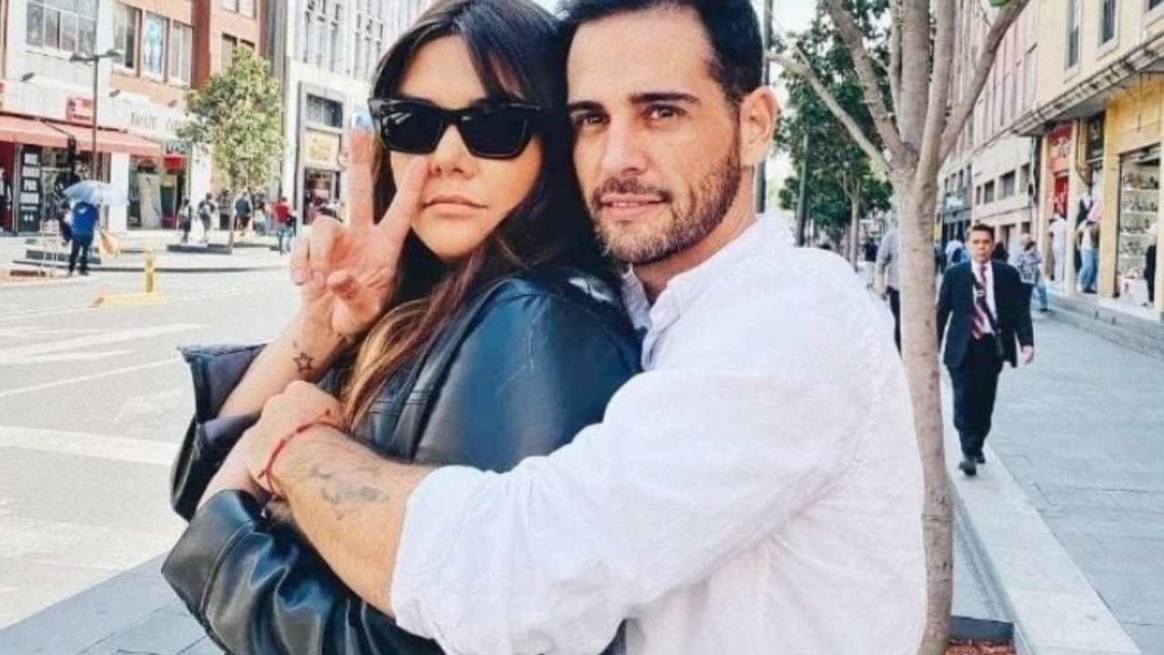 ¡Yuridia revela el sexo de su bebé con íntima celebración!