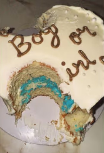 ¡Yuridia Revela el sexo de su bebé con íntima celebración!