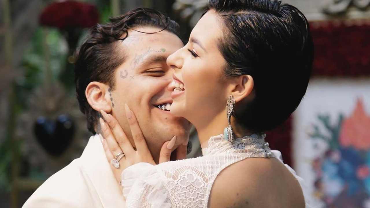 Ángela Aguilar tendría informante en el equipo de Nodal para vigilarlo