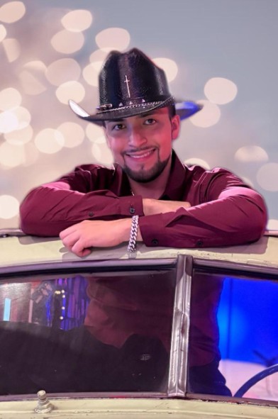 Roy Molina sorprende con "Vaquera Gótica": ¿El nuevo hit viral?