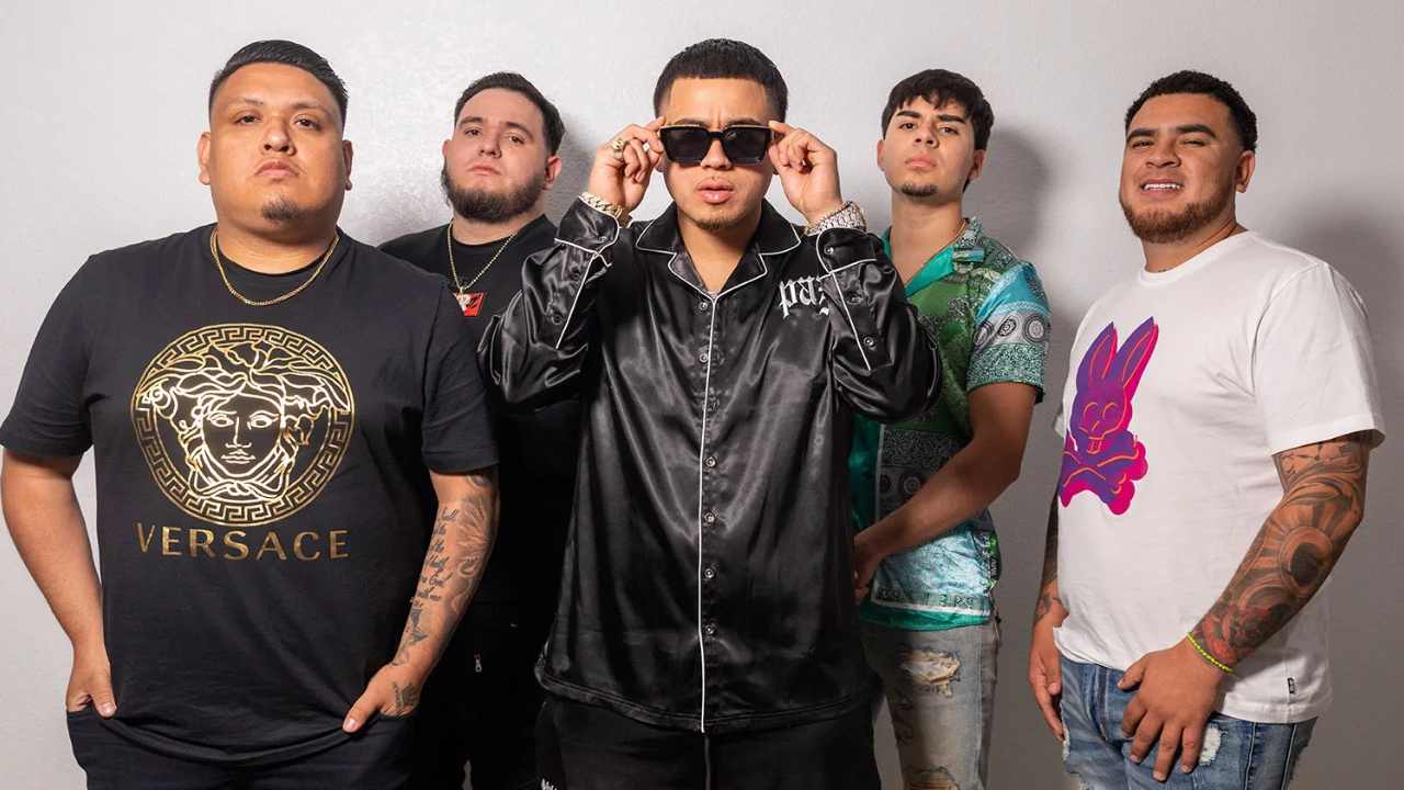 Fuerza Regida arrasa en streaming antes de su show en CDMX