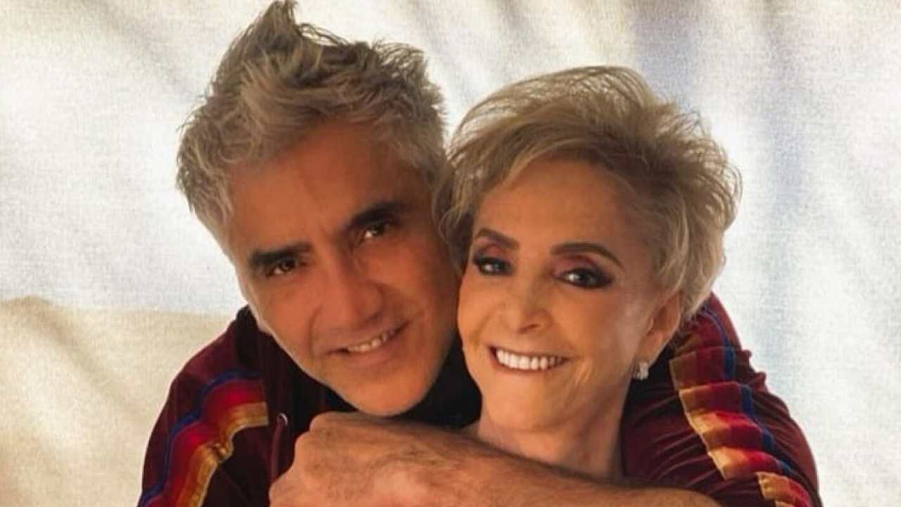 Alejandro Fernández conmueve con homenaje a su madre Cuquita por su cumpleaños