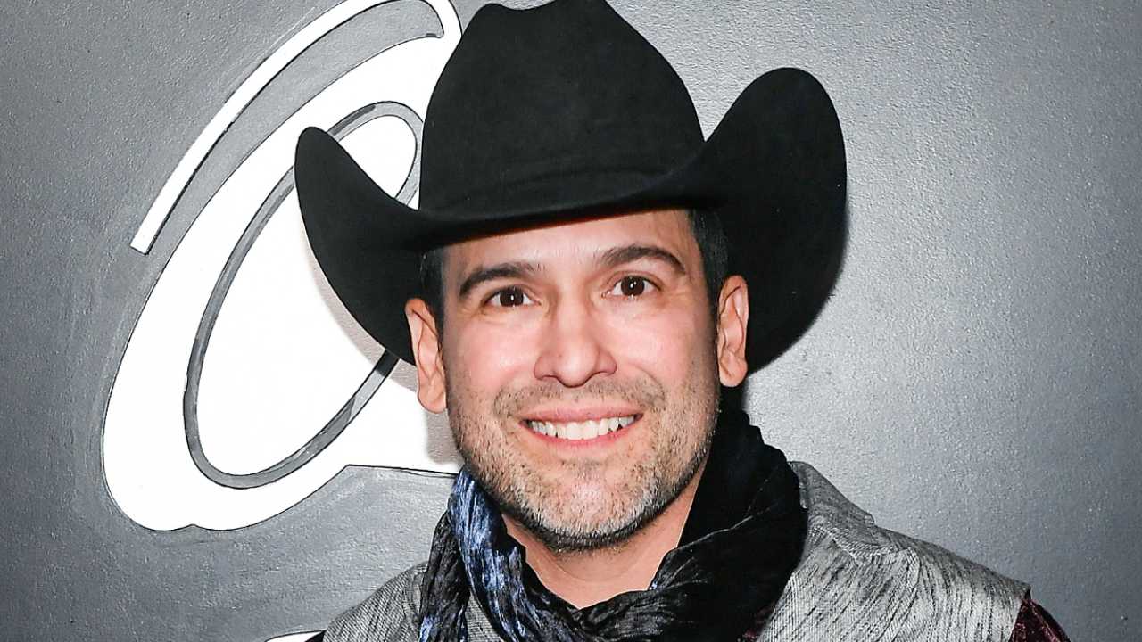 Bobby Pulido se retira de la música para buscar cargo político