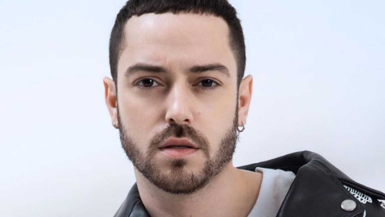 Pee Wee revela el dolor de encontrar a su padre muerto