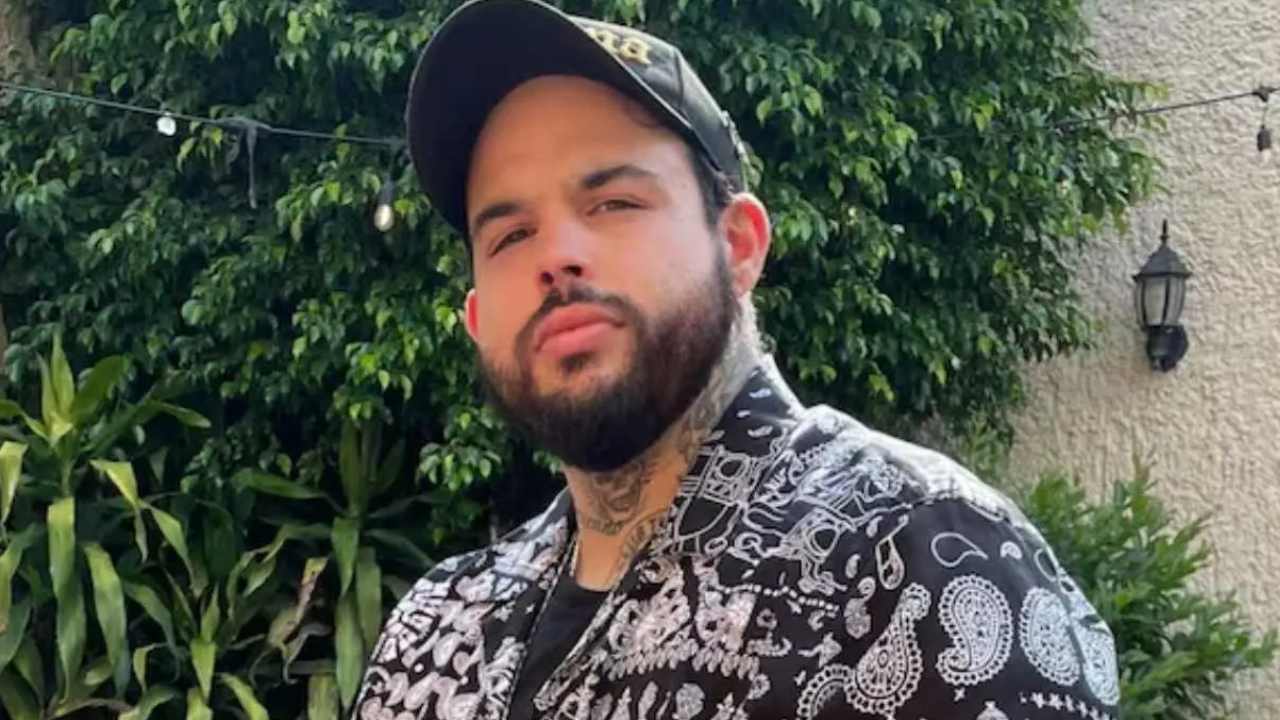 Emiliano Aguilar reta a Christian Nodal tras polémica con Cazzu