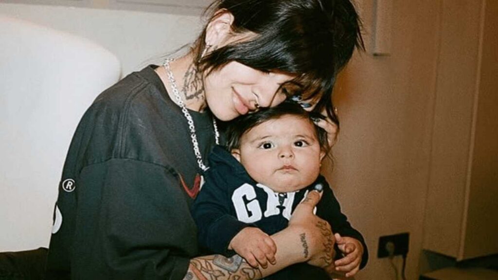 Cazzu busca custodia absoluta de su hija Inti